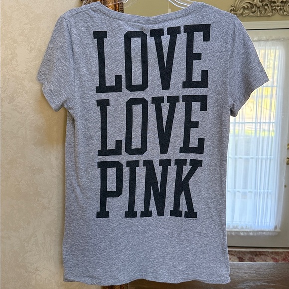 PINK Victoria's Secret Gray Love Pink Tee. Size Large. - Picture 2 of 10